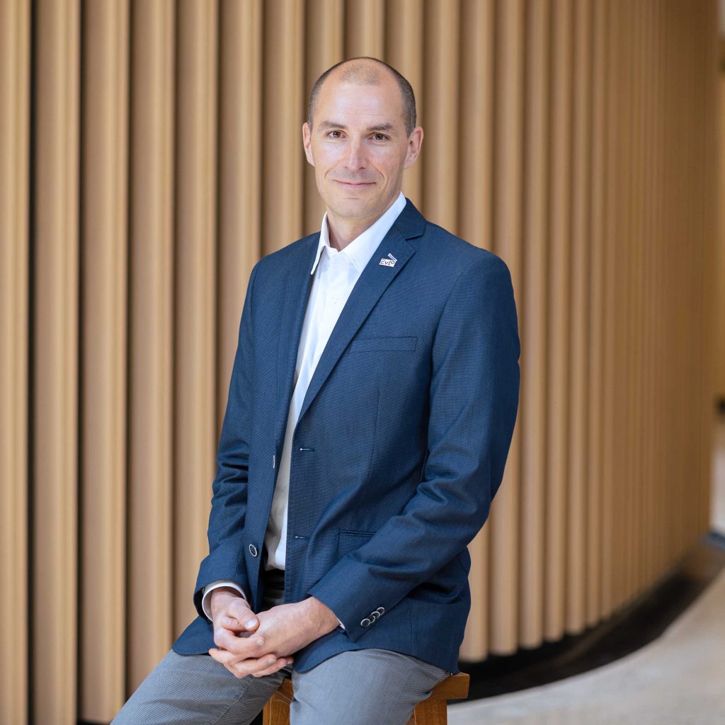 Meet our team of experts | EVLO Energy